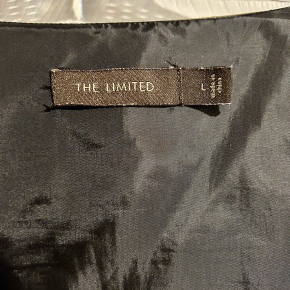 Limited size L dress. - Picture 2 of 4